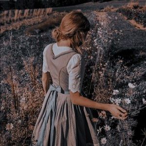 Meet your Posher, Aly